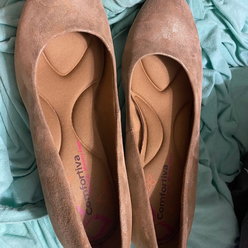 Comfortiva Amora Pump Size 10
